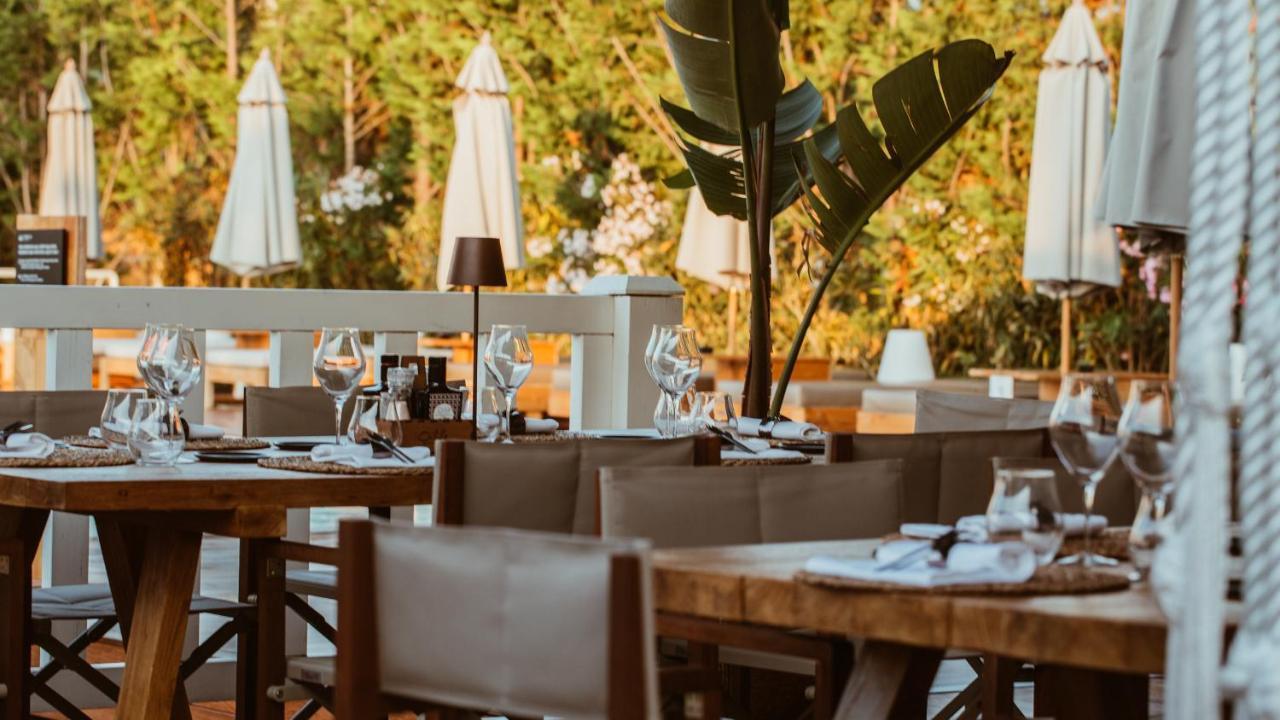 Cumeja Beach Club & Hotel Baia Domizia Exteriér fotografie