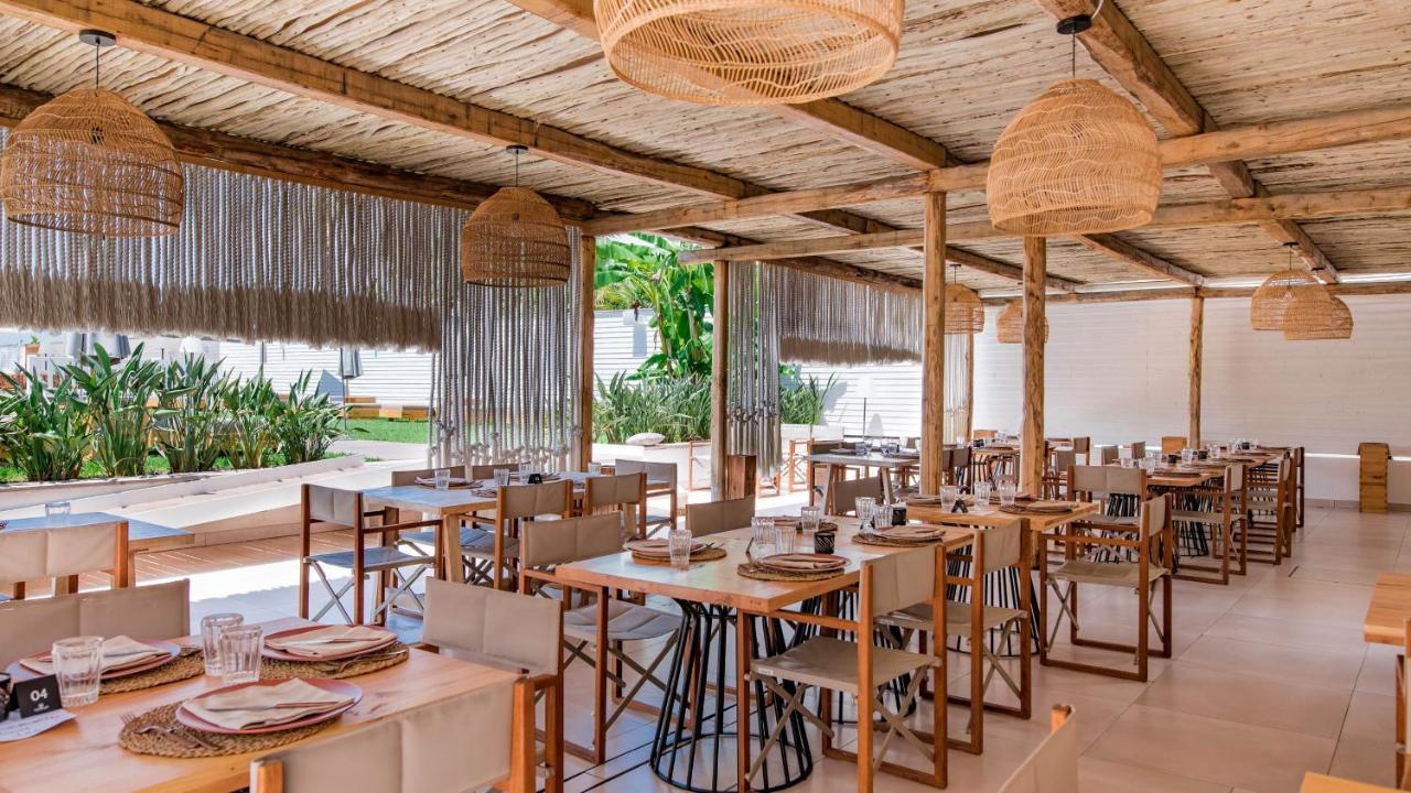 Cumeja Beach Club & Hotel Baia Domizia Exteriér fotografie