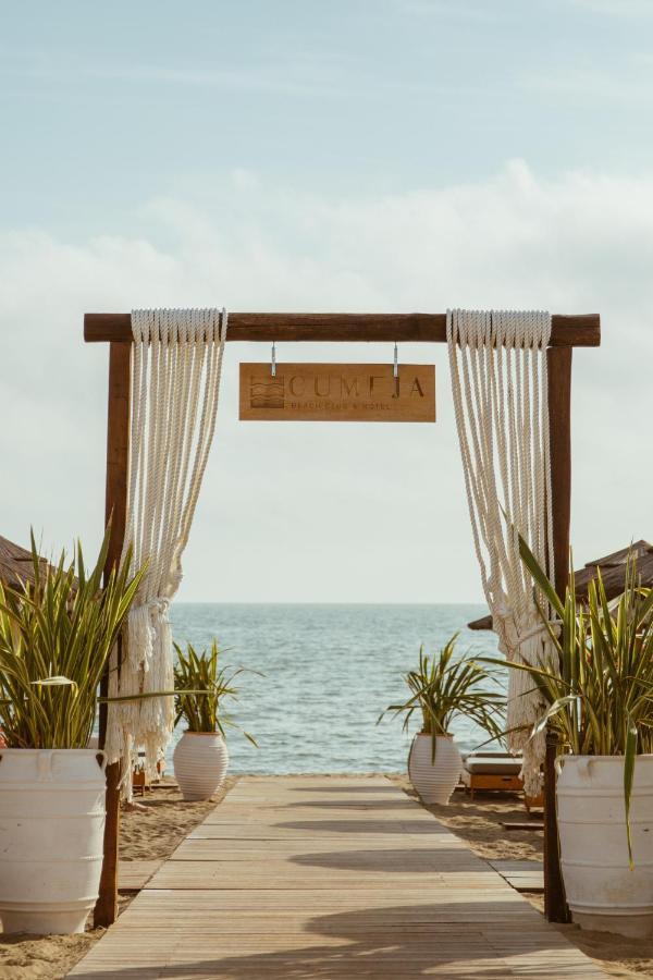 Cumeja Beach Club & Hotel Baia Domizia Exteriér fotografie